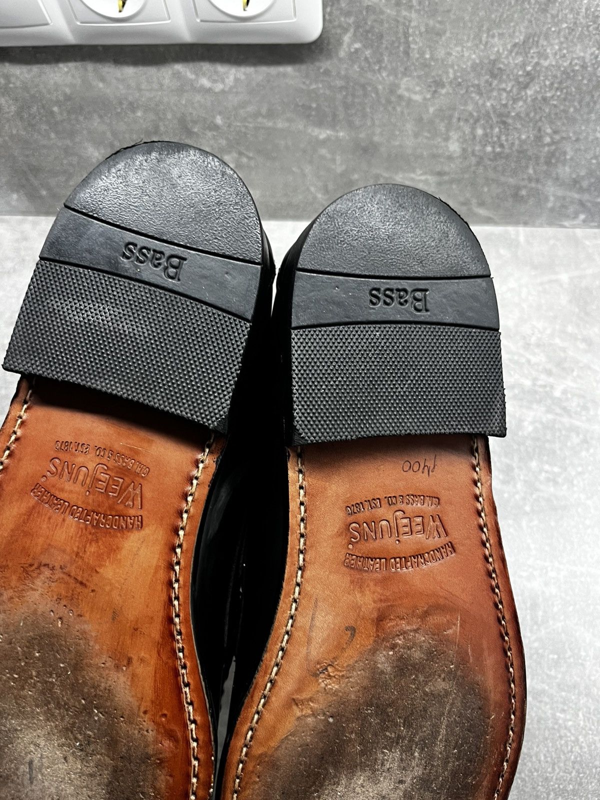 Other WEEJUN HERITAGE LARKIN TASSEL LOAFERS BLACK Size US 9 / EU 42 - 10 Thumbnail