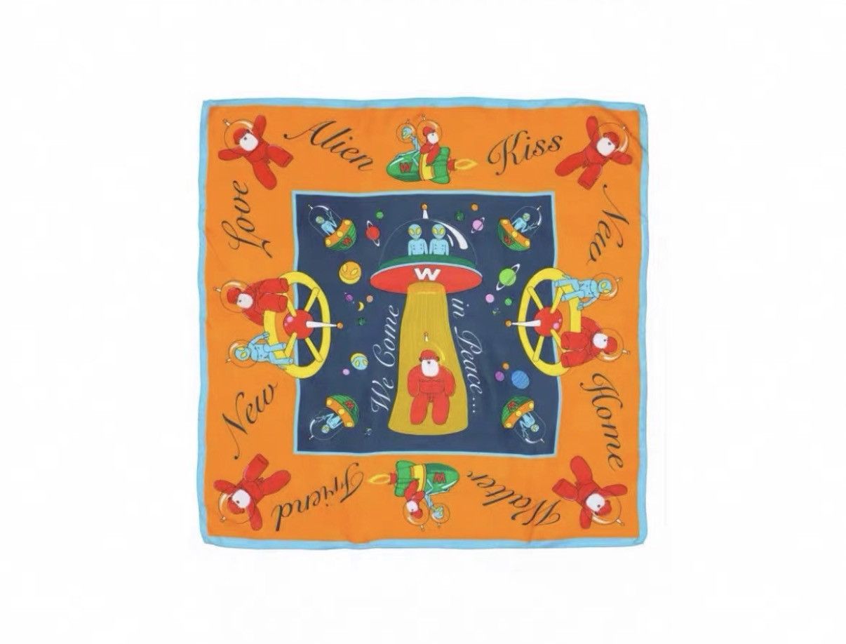 Walter Van Beirendonck Walter Van Beirendonck Alien Print Silk Scarf Size ONE SIZE - 1 Thumbnail