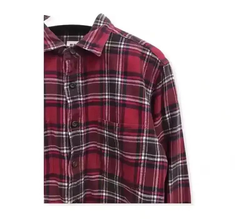 Japanese Brand Japanese Brand Uniqlo Plaid Tartan Flannel Shirt Button Up Size US M / EU 48-50 / 2 - 2 Thumbnail