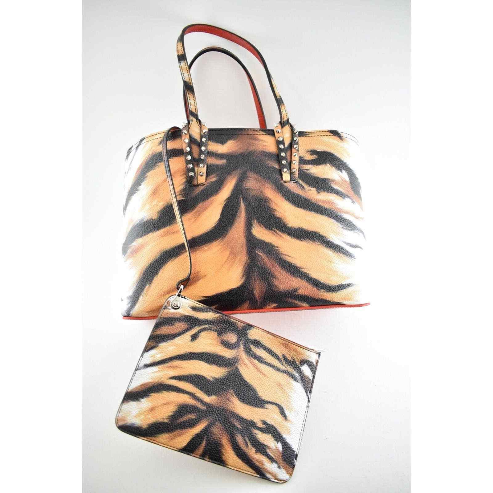 Christian Louboutin Christian Louboutin Cabata Bengale Leather Tote Shoulder Bag Size ONE SIZE - 8 Thumbnail