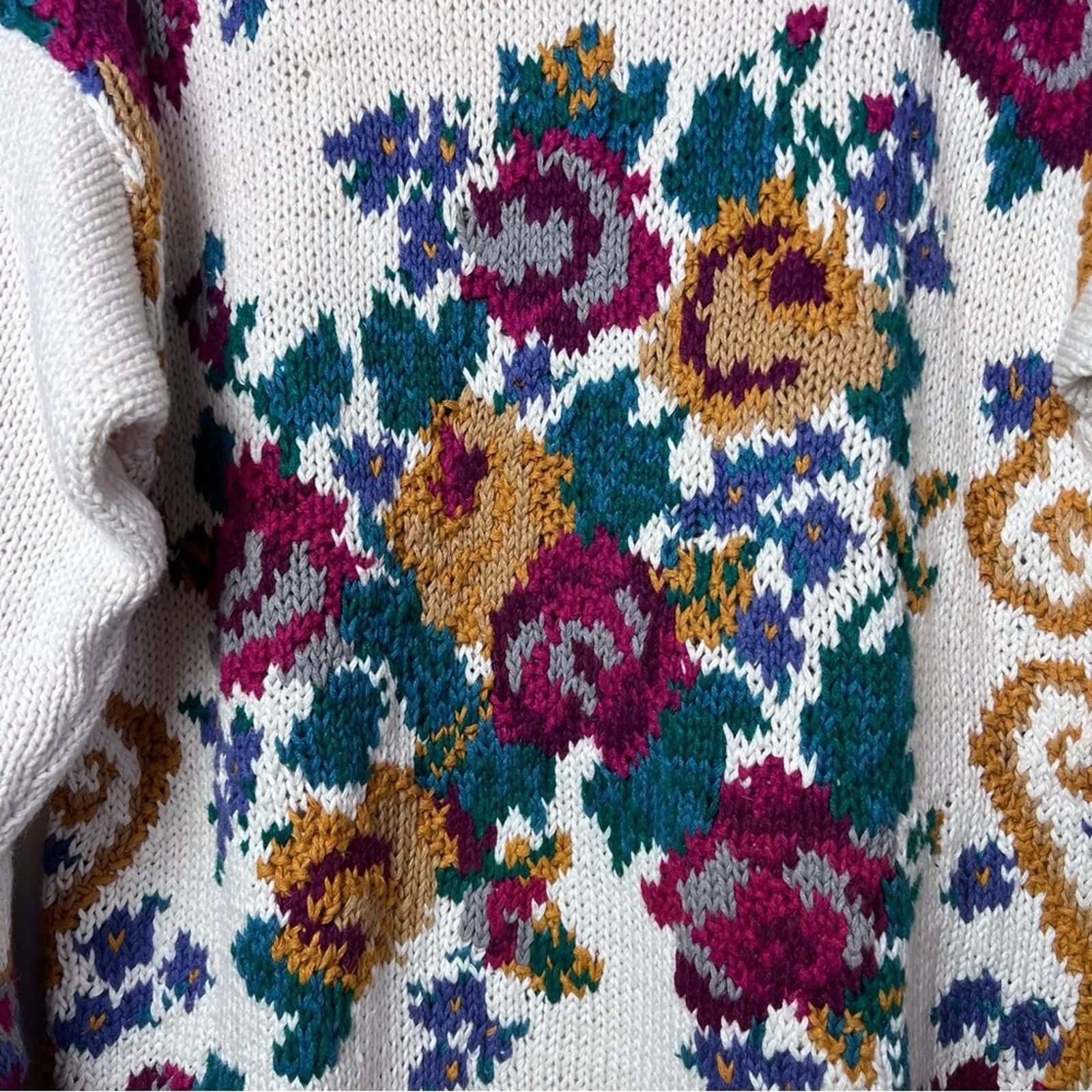 Vintage Vintage Cream Floral Oversized Pullover Sweater Women Med Size M / US 6-8 / IT 42-44 - 7 Thumbnail