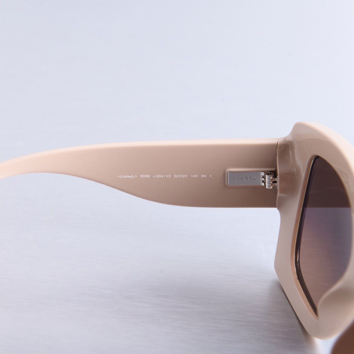 Chanel CHANEL 0CH6059 C53443 SUNGLASSES Size ONE SIZE - 7 Thumbnail