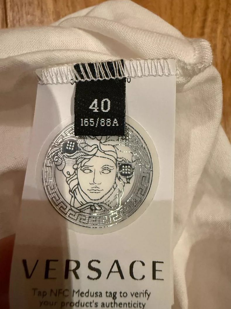 Versace Versace T-shirts Size M / US 6-8 / IT 42-44 - 7 Thumbnail