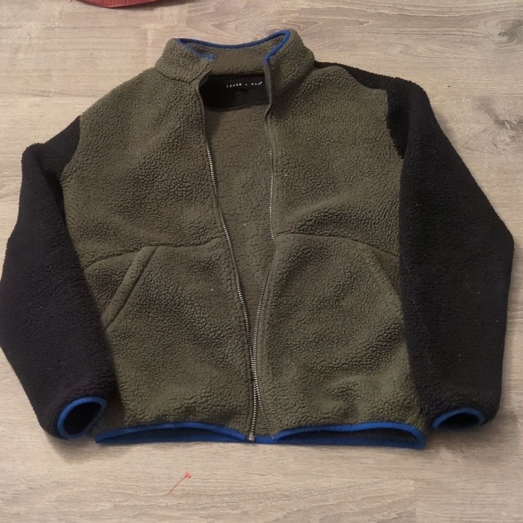 Other Edgar + Ash green black color block fleeceSherpa size medium Size US M / EU 48-50 / 2 - 1 Thumbnail