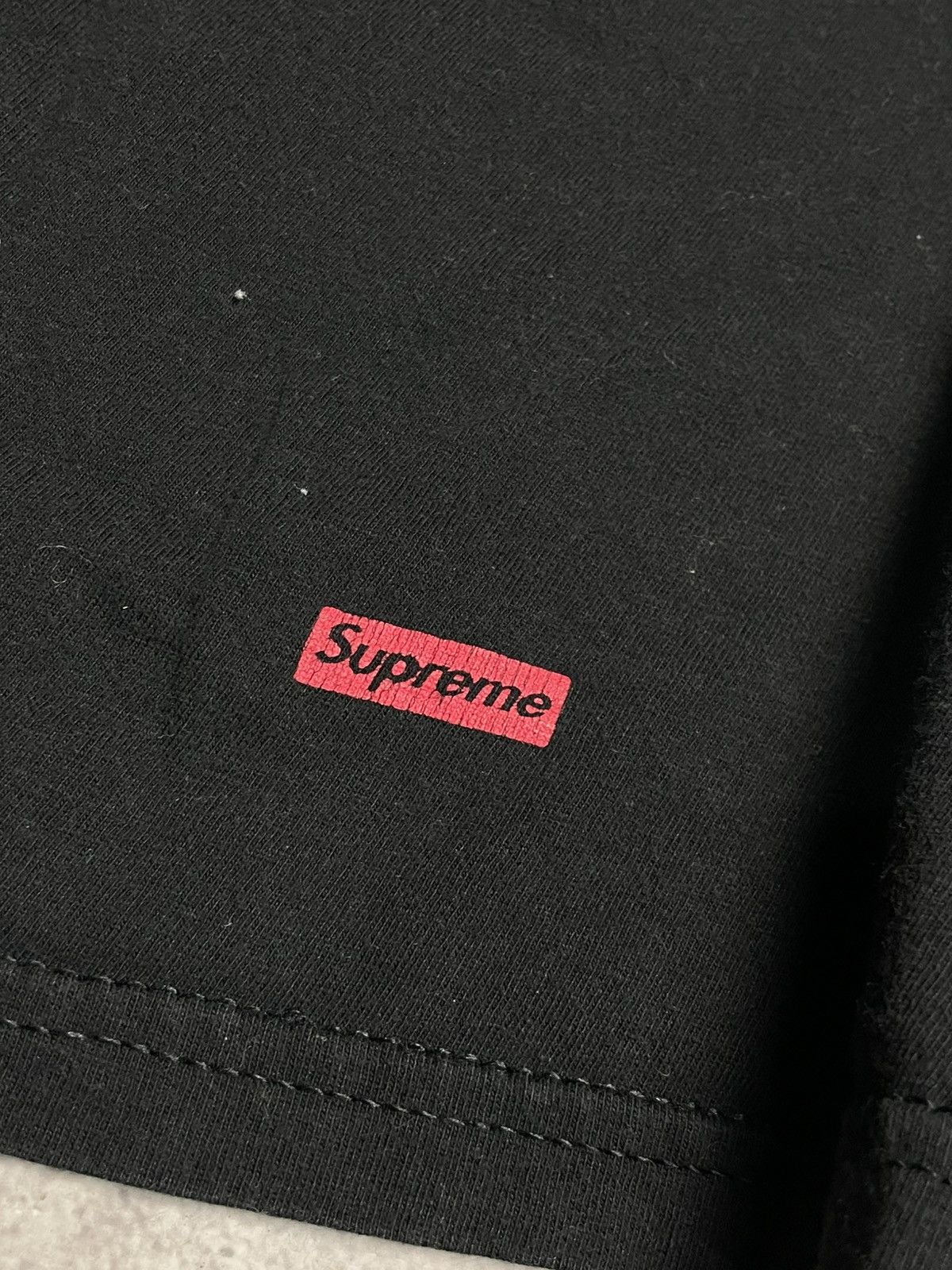Supreme Hanes X Supreme basic t-shirt Size US M / EU 48-50 / 2 - 3 Thumbnail