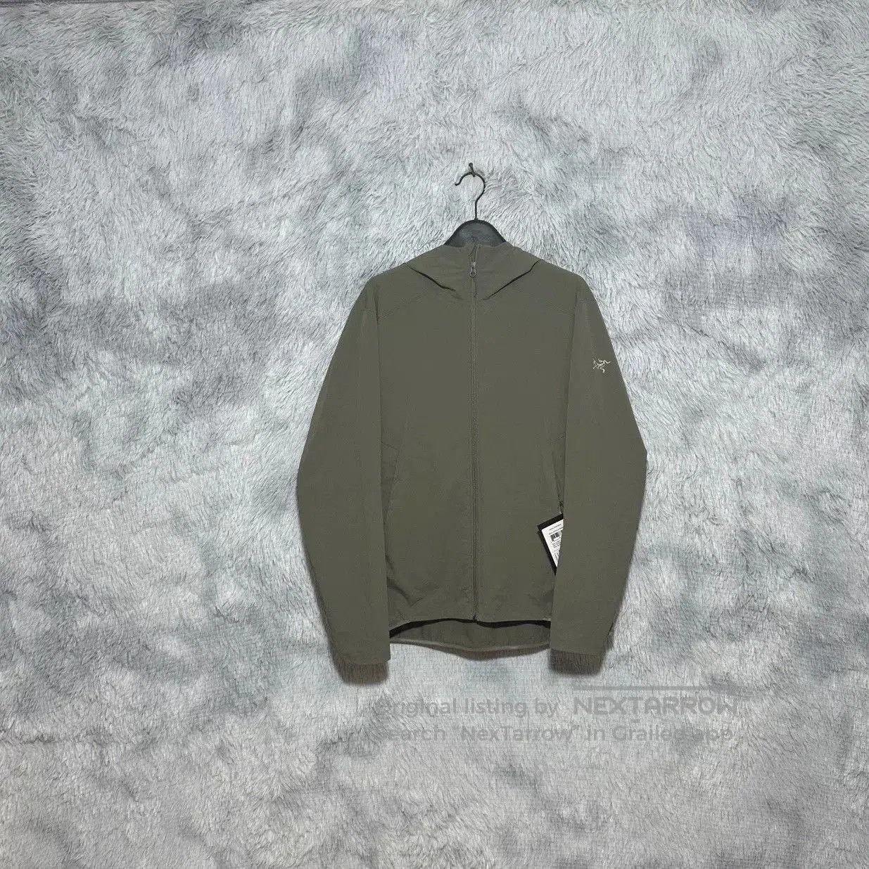 Arc'teryx Arcteryx Gamma Lightweight Hoody Jacket in Green. Size US L / EU 52-54 / 3 - 1 Thumbnail
