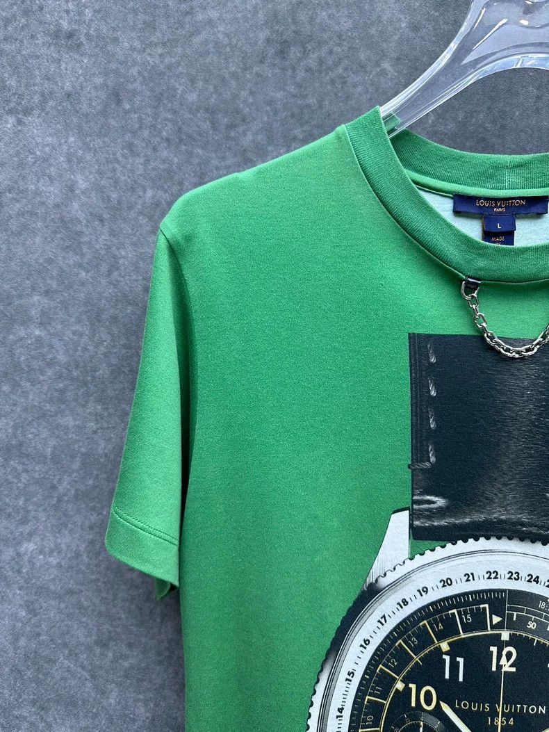 Louis Vuitton Louis Vuitton Watch Printed T-Shirt 2504-Nextarrow Size US L / EU 52-54 / 3 - 6 Thumbnail