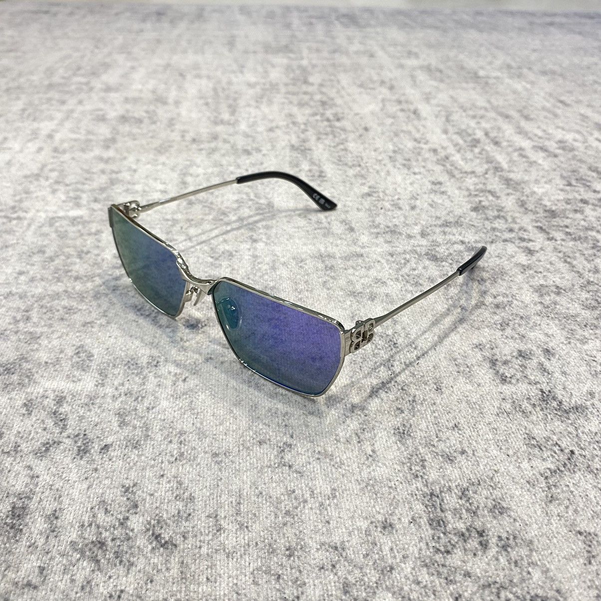 サングラス BALENCIAGA Woman Sunglasses Grey BB0328S 003 Balenciaga BB0328S Sunglasses 003 Shiny Grey - eye-oo.com
