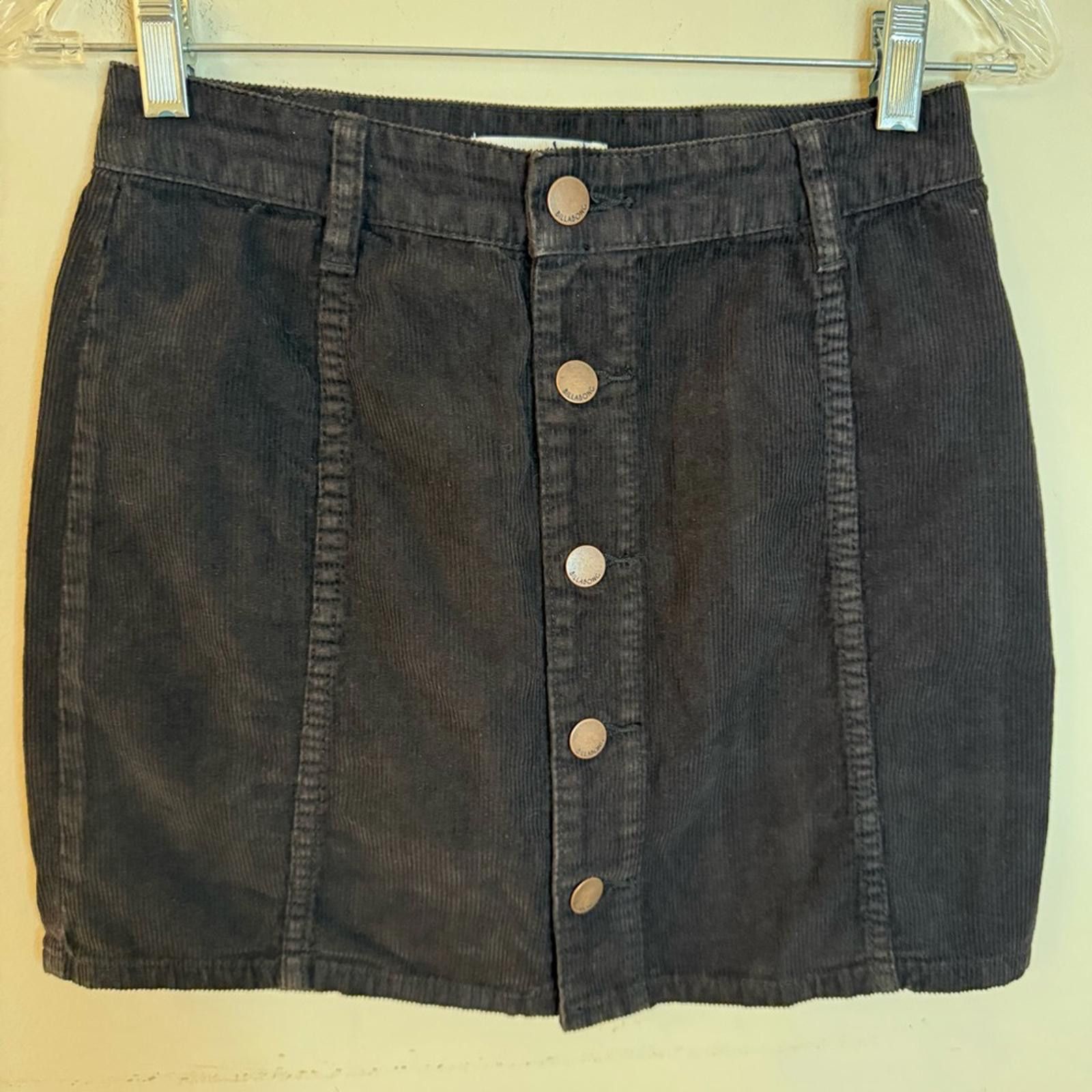 Billabong Billabong black cotton corduroy mini skirt SZ 27” Size 30" / US 8 / IT 44 - 1 Thumbnail