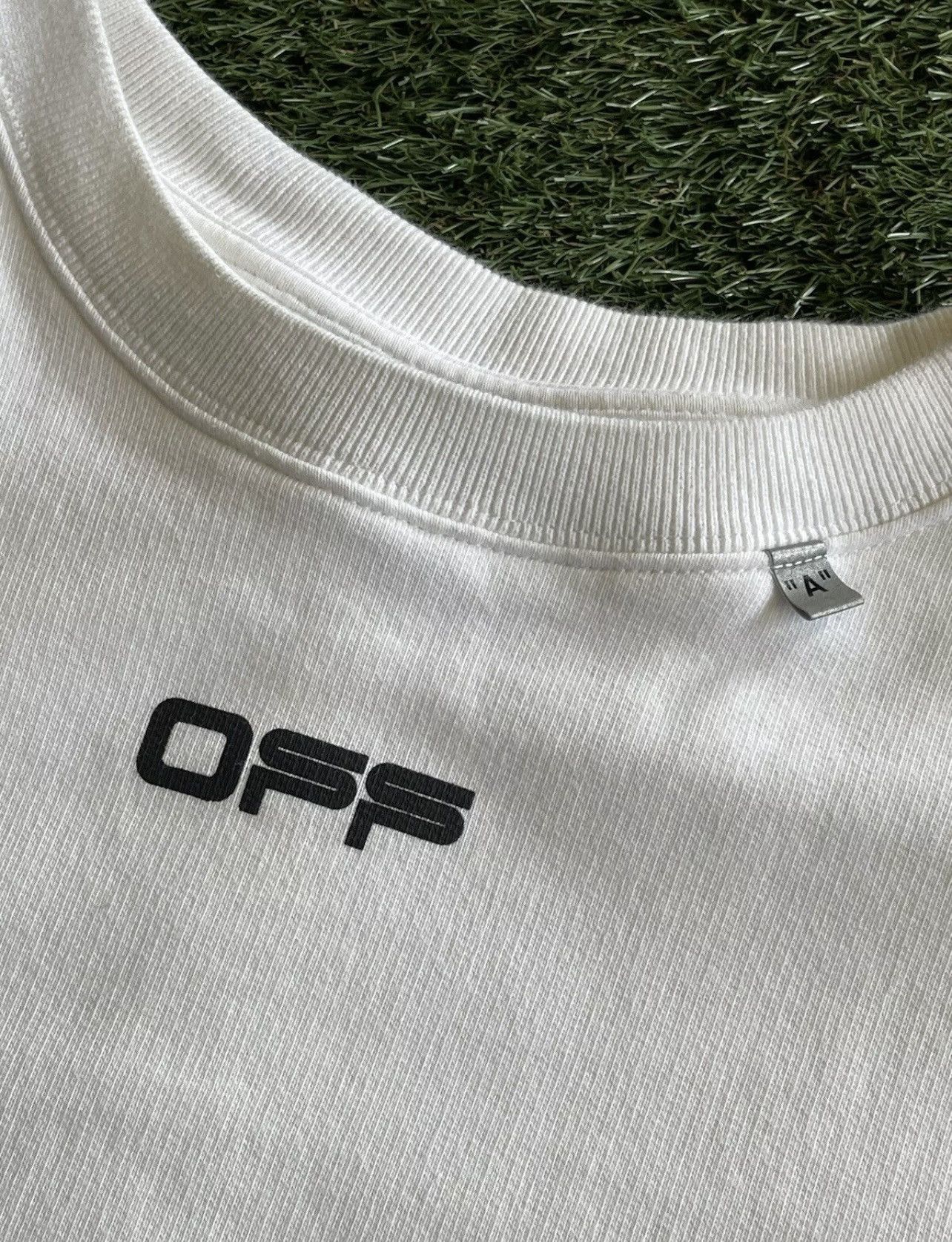 Off-White Size L - OFF-WHITE Caravaggio Square Graphic Sweatshirt Size US L / EU 52-54 / 3 - 6 Thumbnail