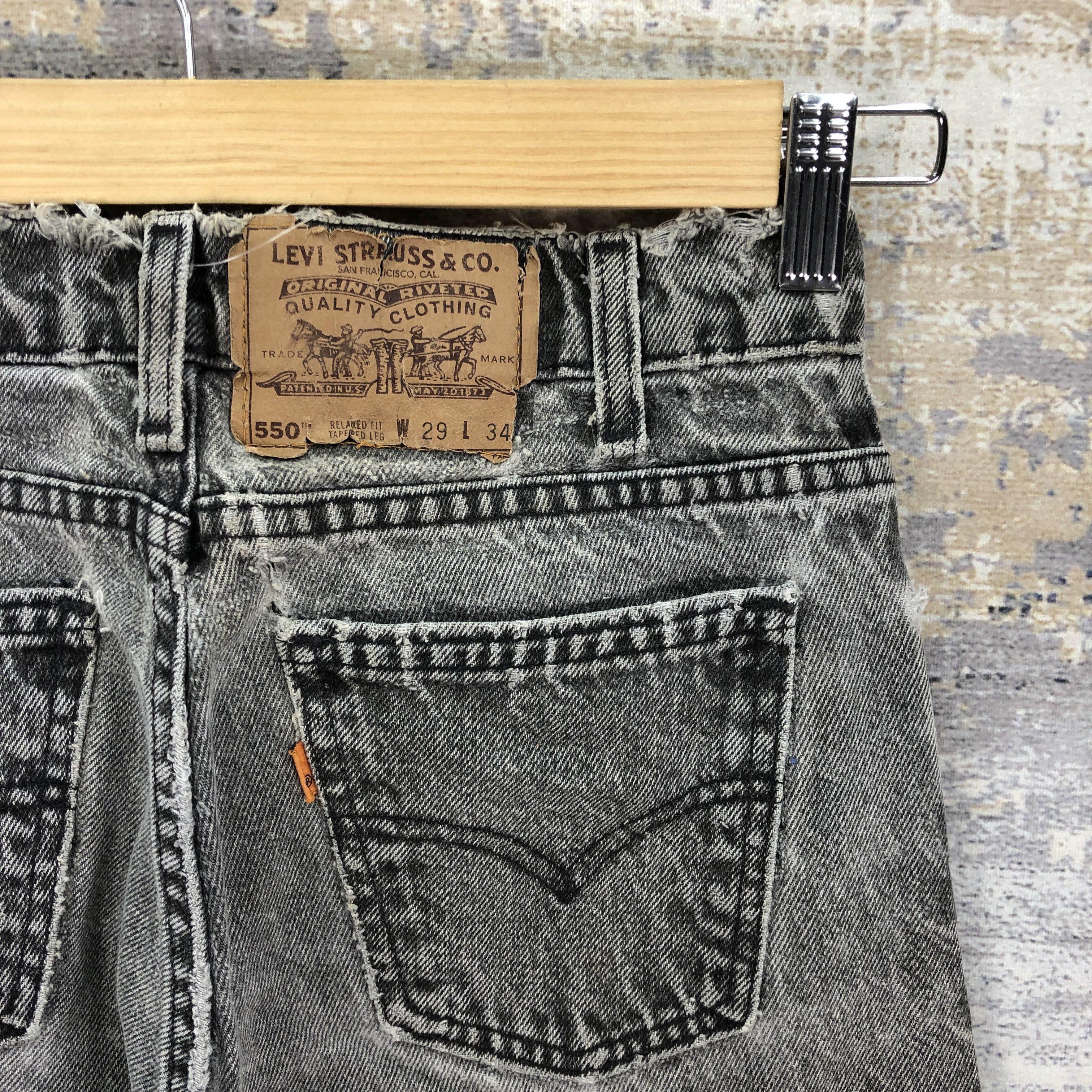 Levi's Vintage Levis 550 Stonewash Faded Black Jeans Ash Gray Denim Size 26" / US 2 / IT 38 - 5 Thumbnail