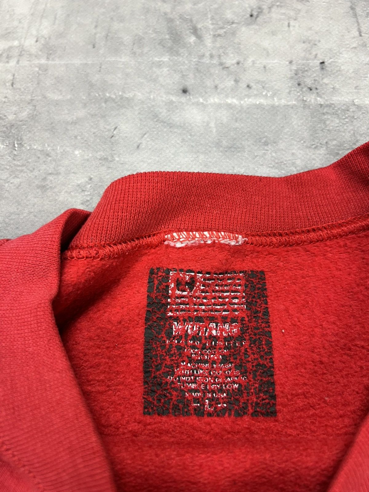 Vintage × Wu-Tang Clan Vintage Wu Tang Clan Wu Wear Rap Sweatshirt Size M Size US M / EU 48-50 / 2 - 7 Thumbnail
