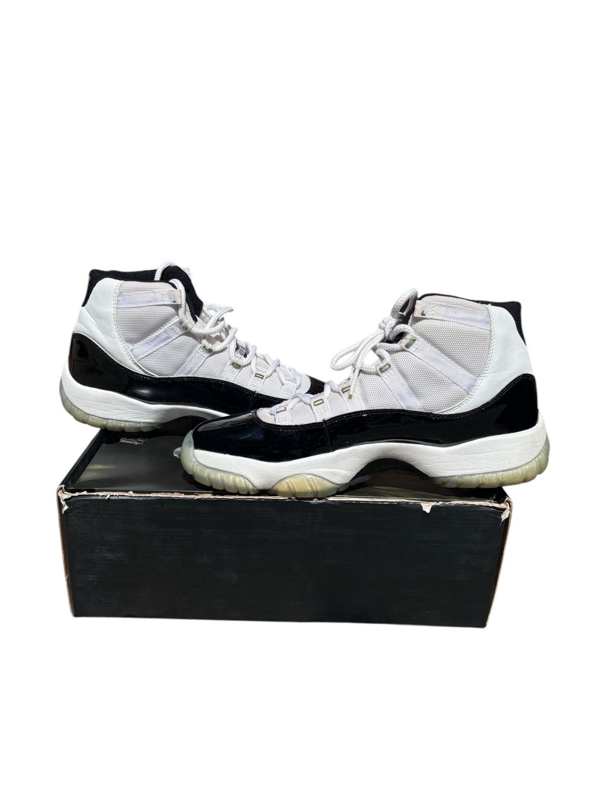 Jordan Brand Jordan 11 DMP Gold Eyelets Sample Size US 9.5 / EU 42-43 - 3 Thumbnail