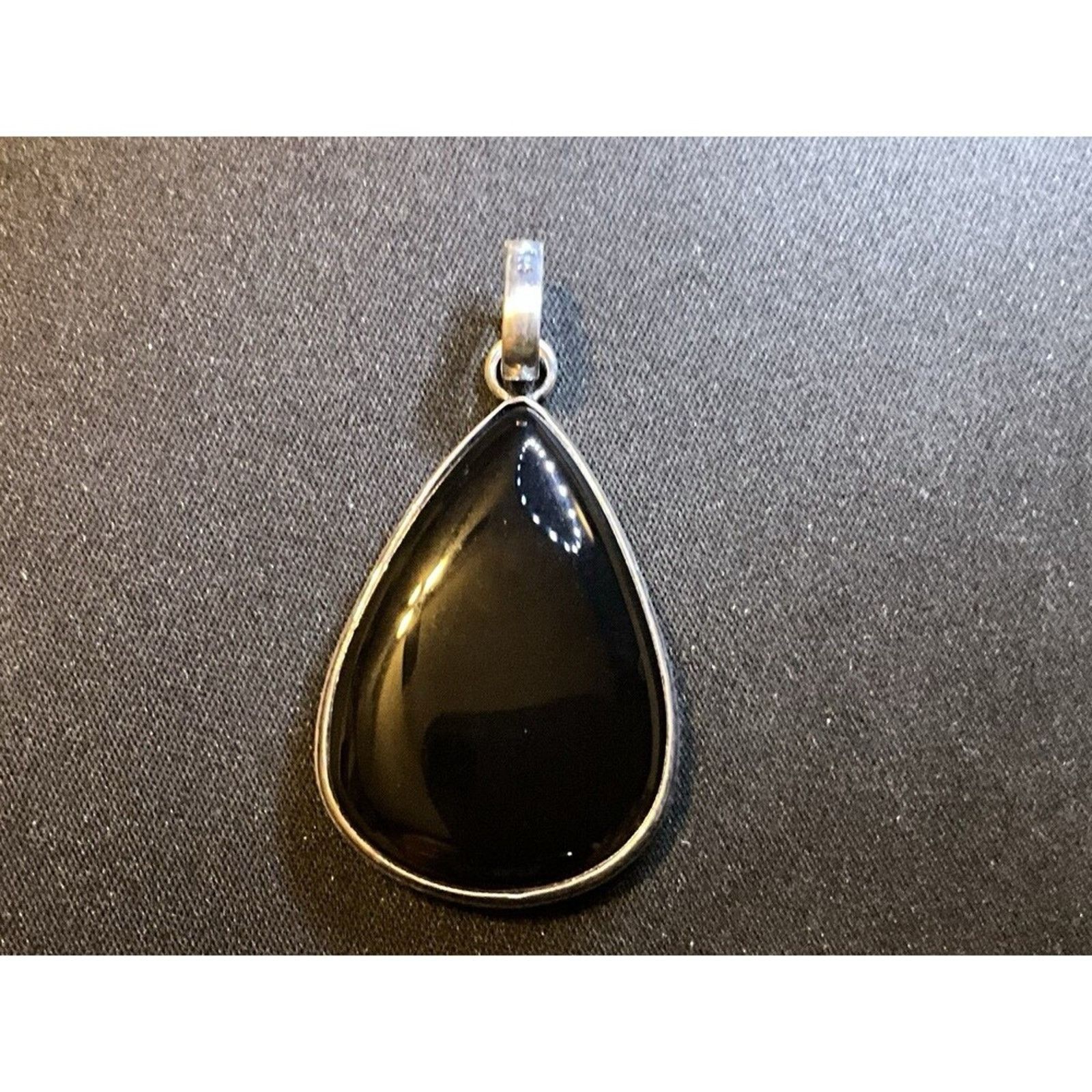 Other Vintage 925 Sterling Silver Pendant Pear Shaped Onyx Stone Size ONE SIZE - 2 Thumbnail