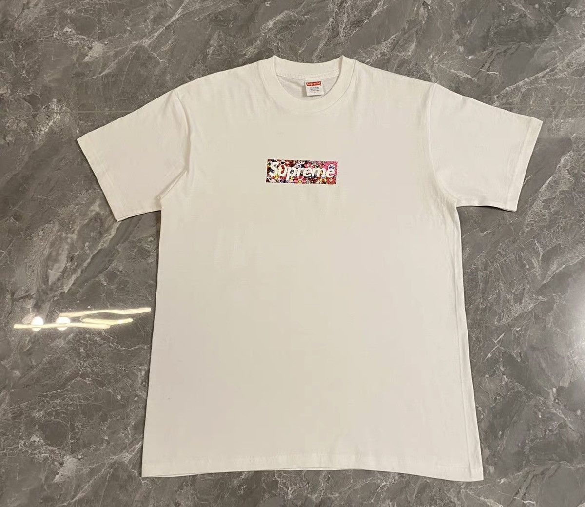 Supreme Supreme Takashi Murakami covid-19 Relief box logo tee Size US L / EU 52-54 / 3 - 1 Thumbnail