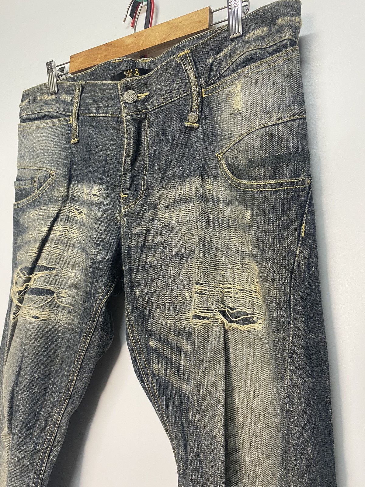 Japanese Brand Japanese Brand TTU Distressed Denim Jeans Size US 34 / EU 50 - 7 Thumbnail