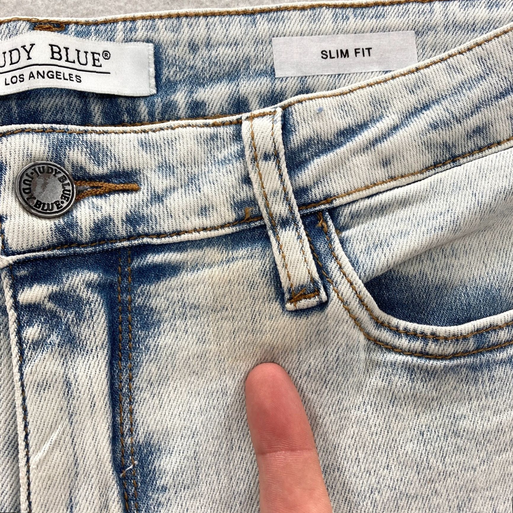 Denime Judy Blue Slim Fit Jeans Women's 13/31 Light Acid Wash Blue Stretch Denim Preppy Jeans (13/31, Slim, High Rise) Mens? Size 24" / US 00 / IT 34 - 4 Thumbnail