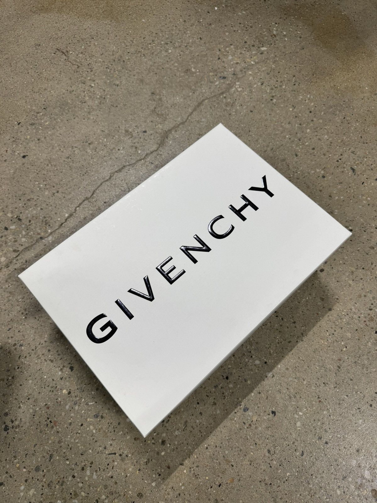 Givenchy Givenchy G4 Leather Sneaker NEW 900$ Size US 11 / EU 44 - 8 Thumbnail