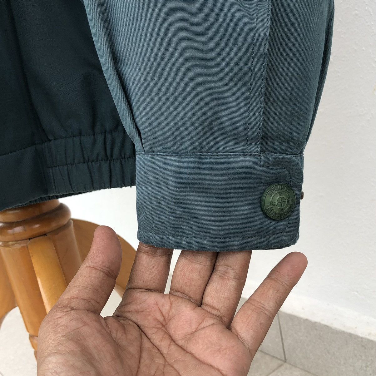 Burberry Vintage Burberrys Lined Embroidery Logo Bomber Jacket Size US M / EU 48-50 / 2 - 15 Thumbnail