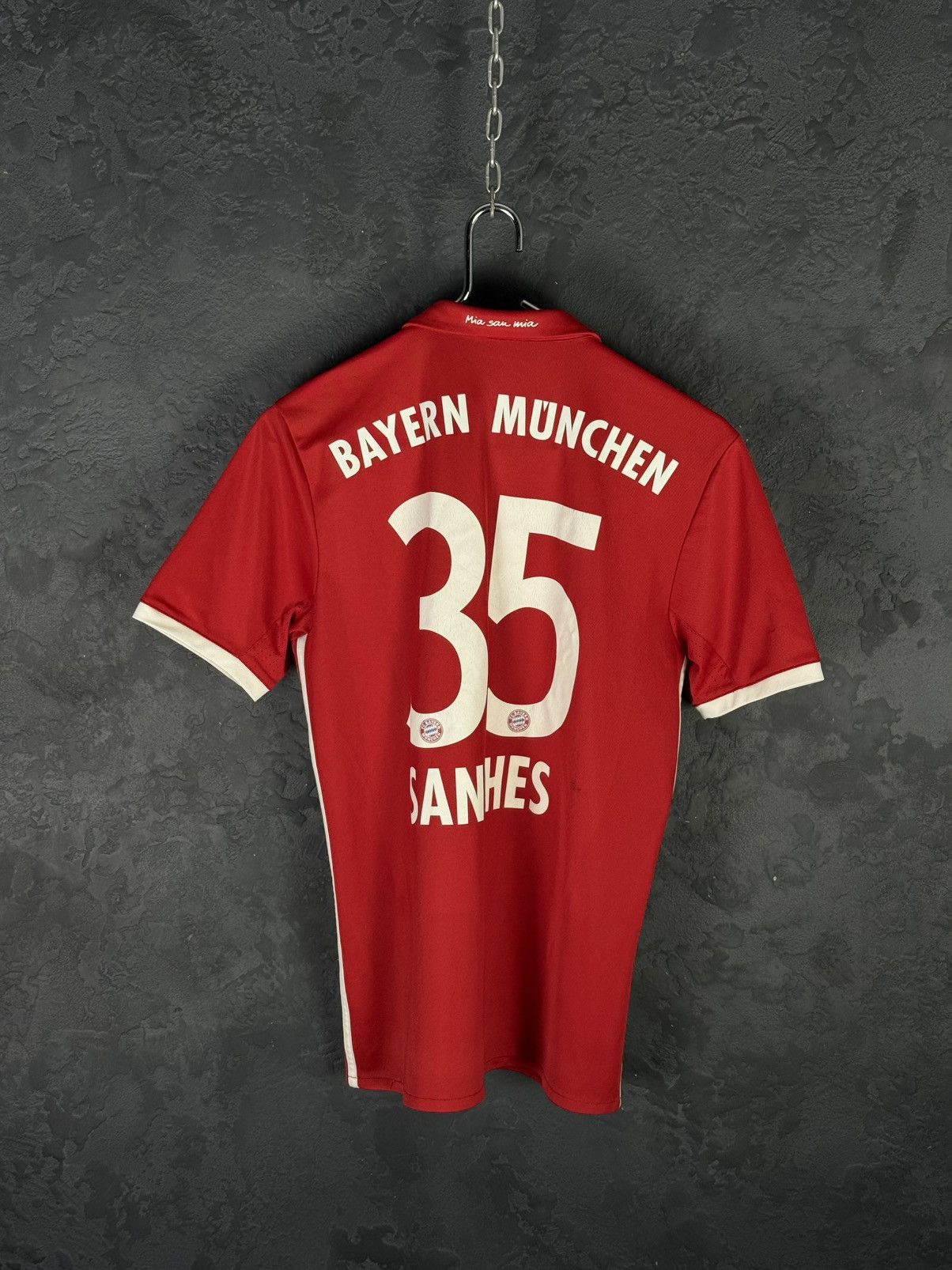 Adidas Sanches Bayern Munich Jersey Home football shirt 2016 Adidas Size US S / EU 44-46 / 1 - 7 Thumbnail