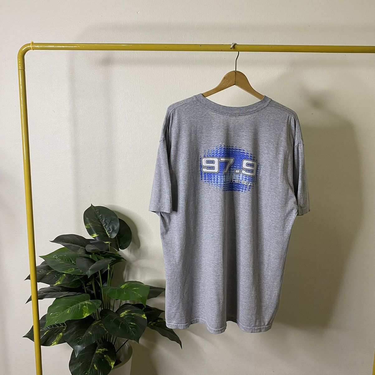 Vintage Vintage 1990s 97.9 The Beat KBFB Commercial Radio Promo Tee Size US XL / EU 56 / 4 - 1 Thumbnail