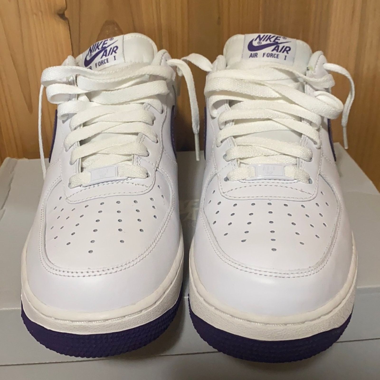 Nike 2011 Nike Air Force 1 patent club purple Size US 9 / EU 42 - 6 Thumbnail