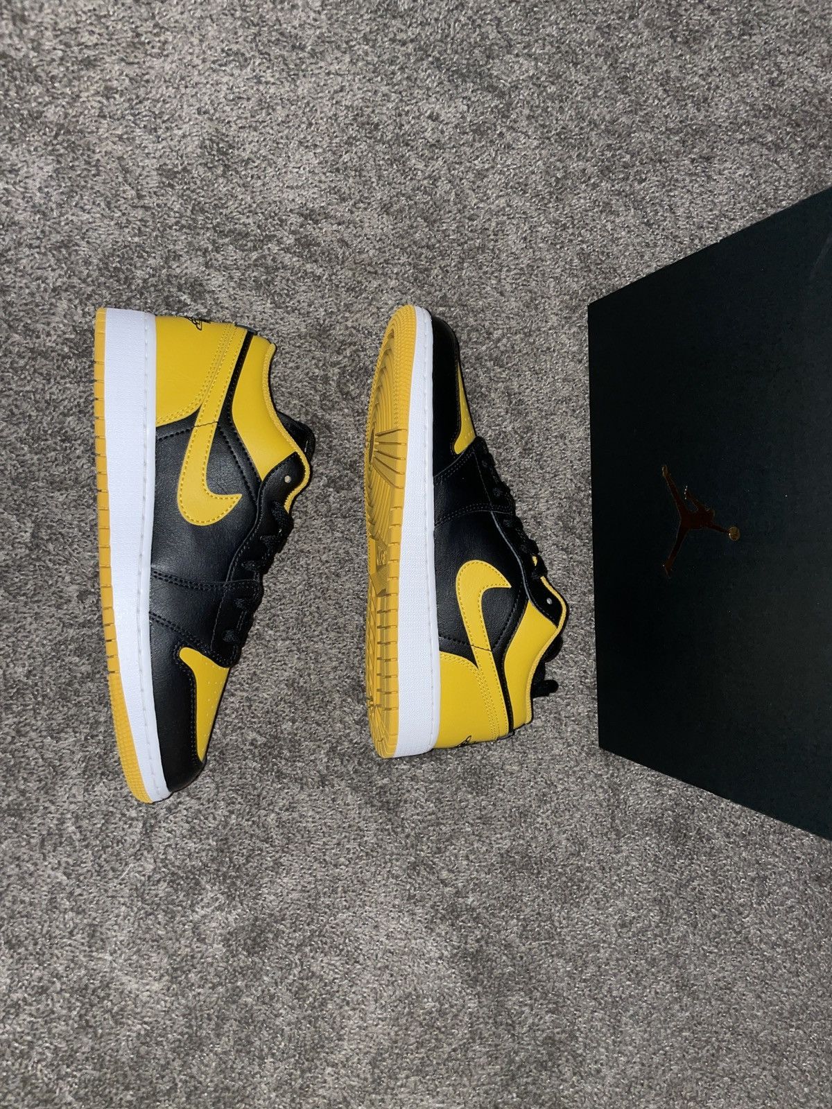 image of Nike Air Jordan 1 Low Gs Shoes in Black, Men's (Size 6.5)