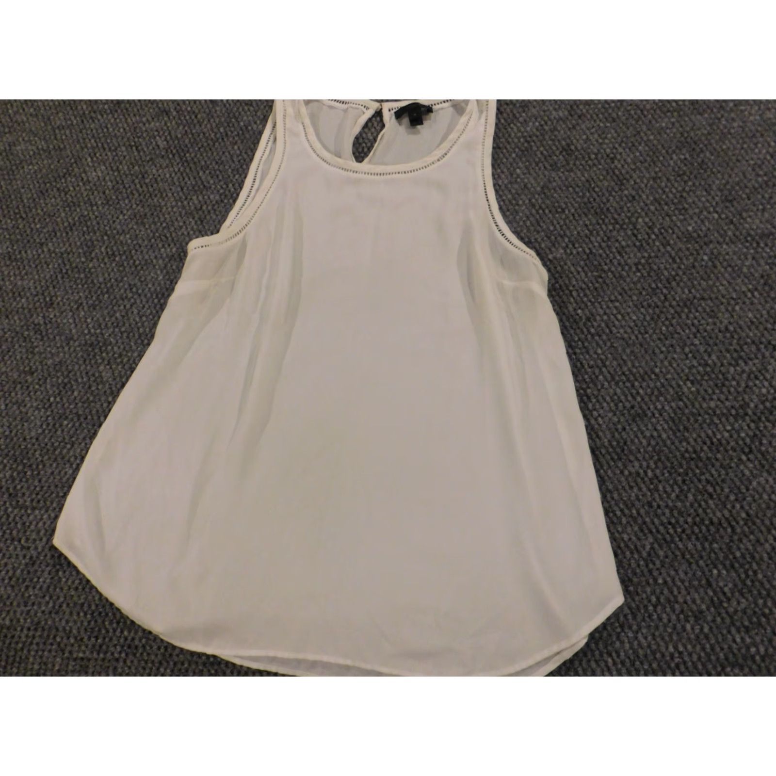 J.Crew J.CREW Blouse Womens 4 Beige Sleeveless Pullover Round Neck Casual Polyester Down Button Regular Colorful 90s? Size S / US 4 / IT 40 - 3 Thumbnail