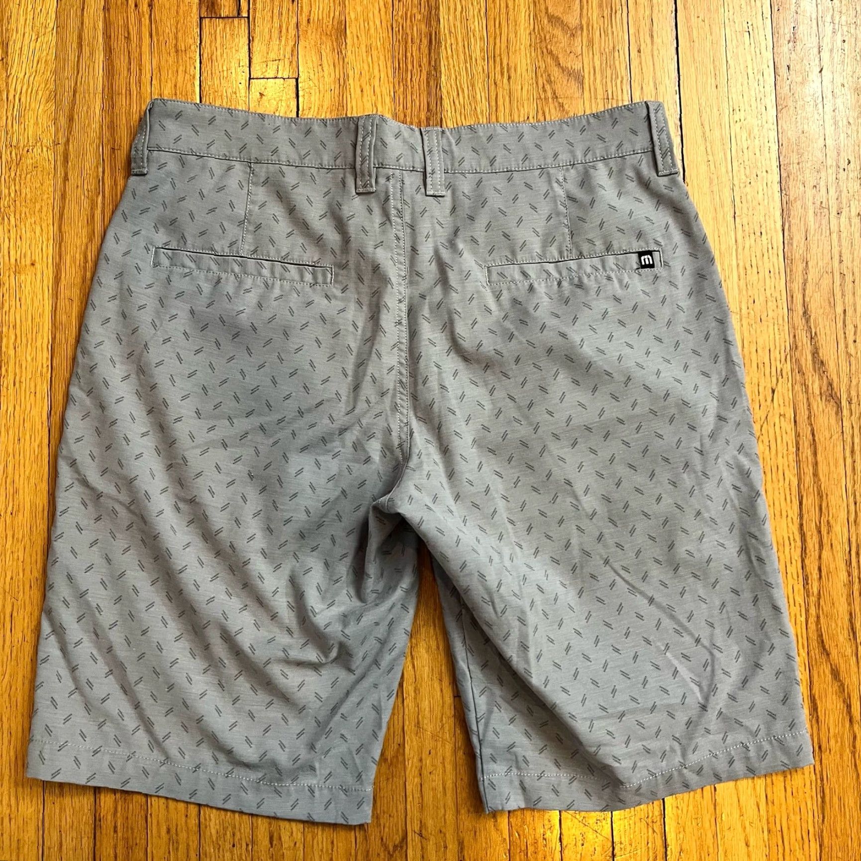 TravisMathew Travis Mathew Shorts Mens 32 Gray Performance Golf Stretch Flat Front Geometric Chino Regular Mens Size US 32 / EU 48 - 3 Thumbnail