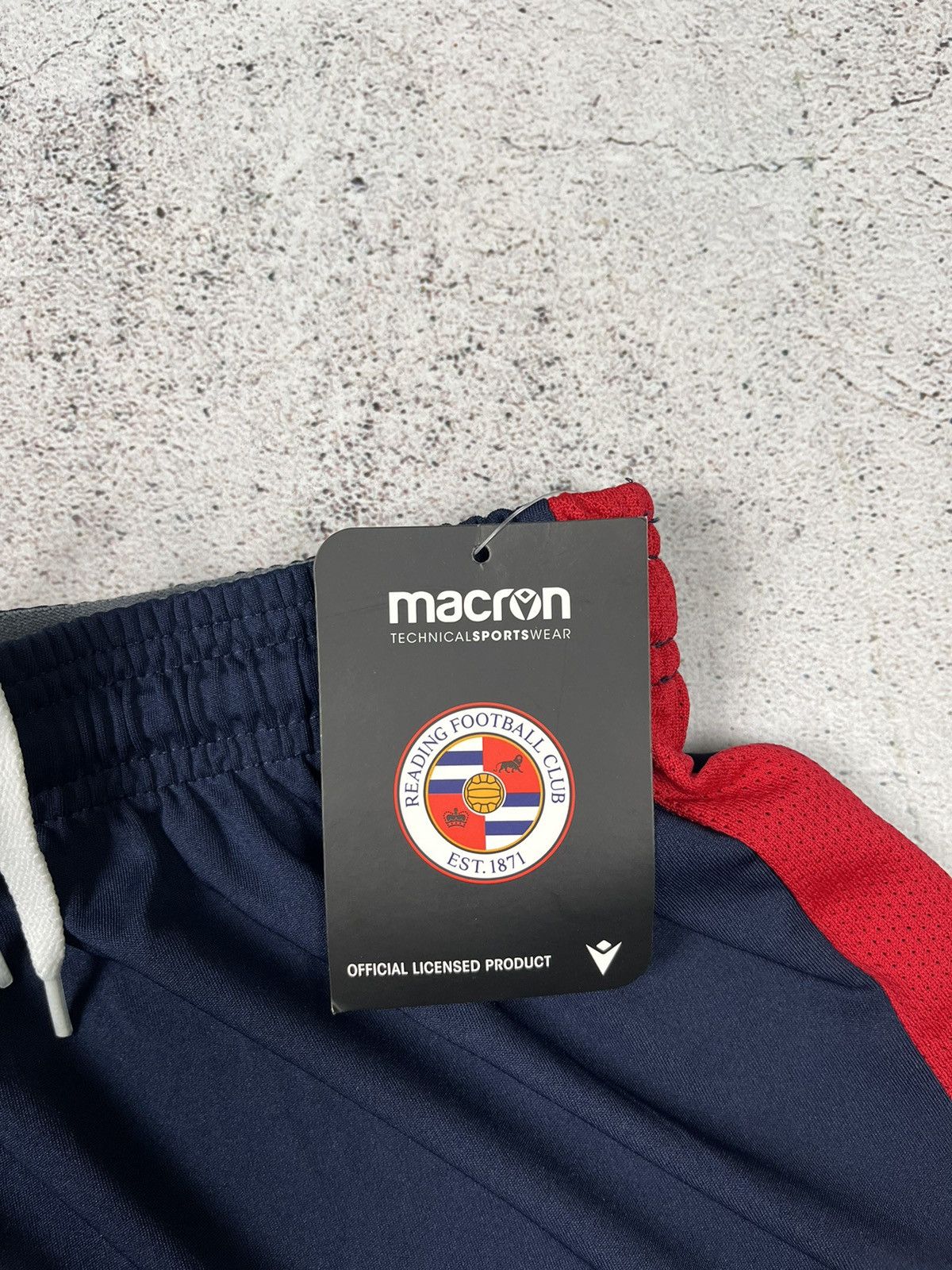 Macron MACRON READING FOOTBALL CLUB,2020/2021 FOOTBALL SHORTS,NEW Size US 36 / EU 52 - 5 Thumbnail