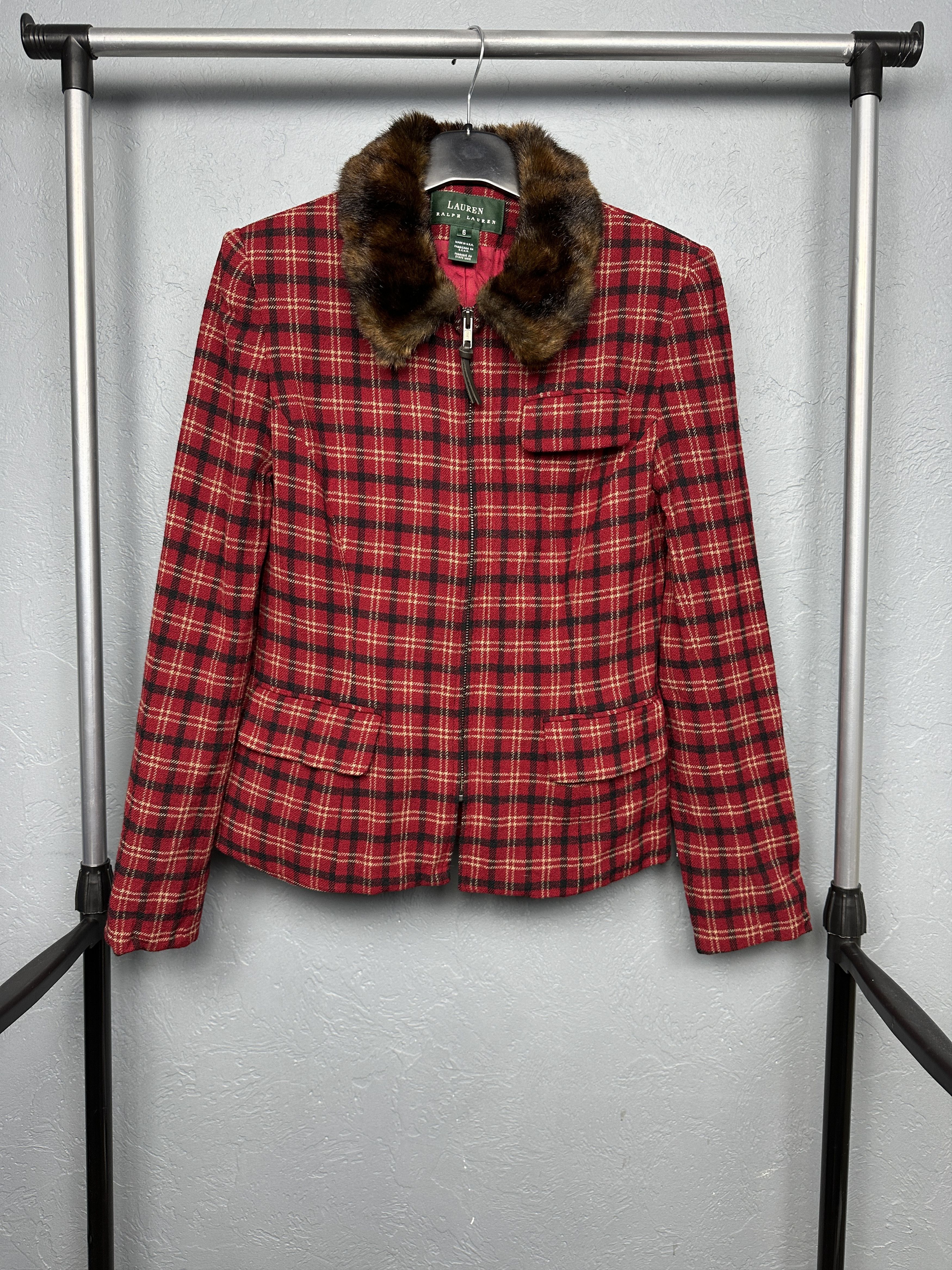 Polo Ralph Lauren Polo Ralph Lauren Vintage Womens Wool Coat Jacket Fur Collar Size M / US 6-8 / IT 42-44 - 1 Thumbnail
