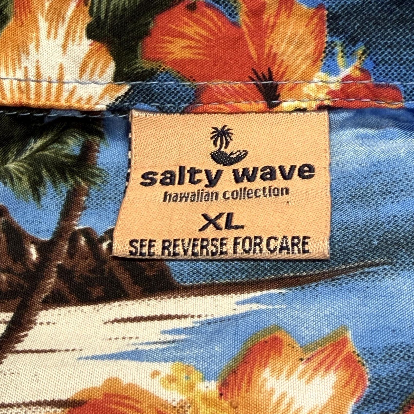 Vintage Salty Wave Hawaiian Shirt Mens XL Blue Floral Palm Tree Tropical Button Up - Short Sleeve - Casual Beachwear - 100% Viscose Size US XL / EU 56 / 4 - 7 Thumbnail