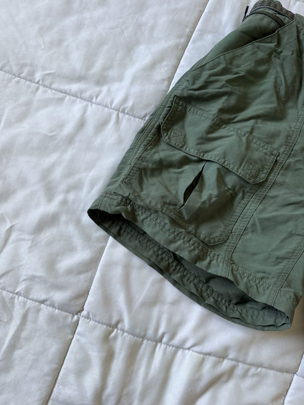 L.L. Bean L.L. Bean Forest Green Cargo Shorts Size US 32 / EU 48 - 3 Thumbnail