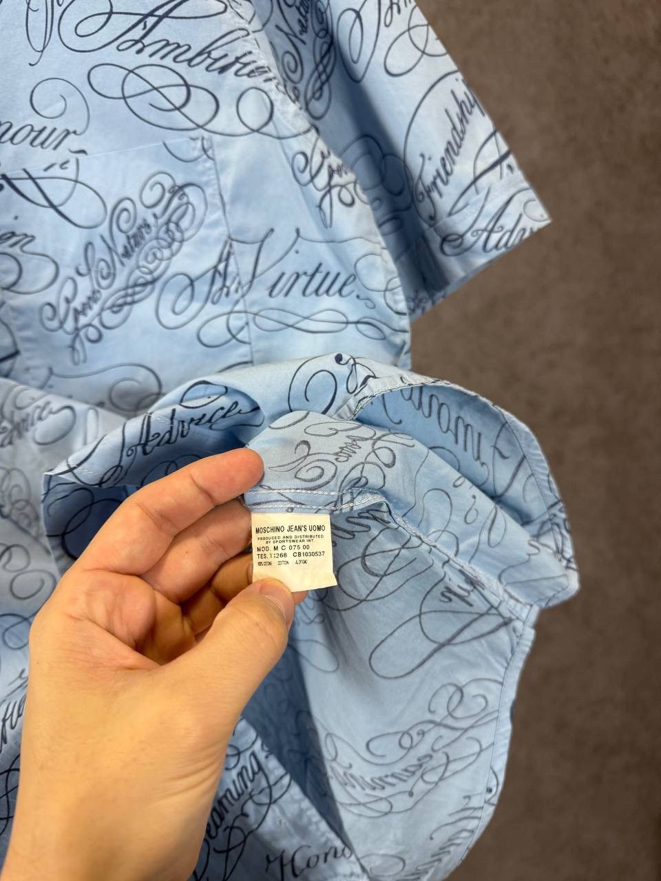 Moschino Moschino vintage art overprinted shirt Size US M / EU 48-50 / 2 - 6 Thumbnail