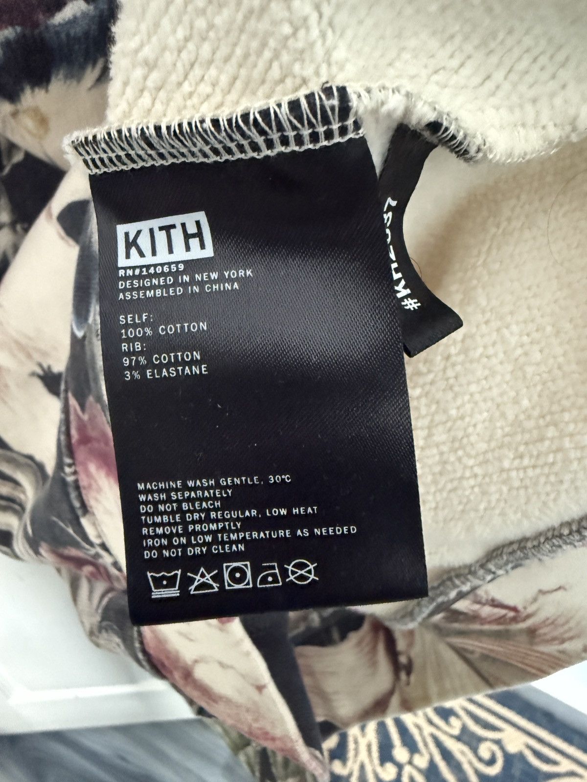 Kith Kith Gardens of the Mind - black Size US M / EU 48-50 / 2 - 5 Thumbnail