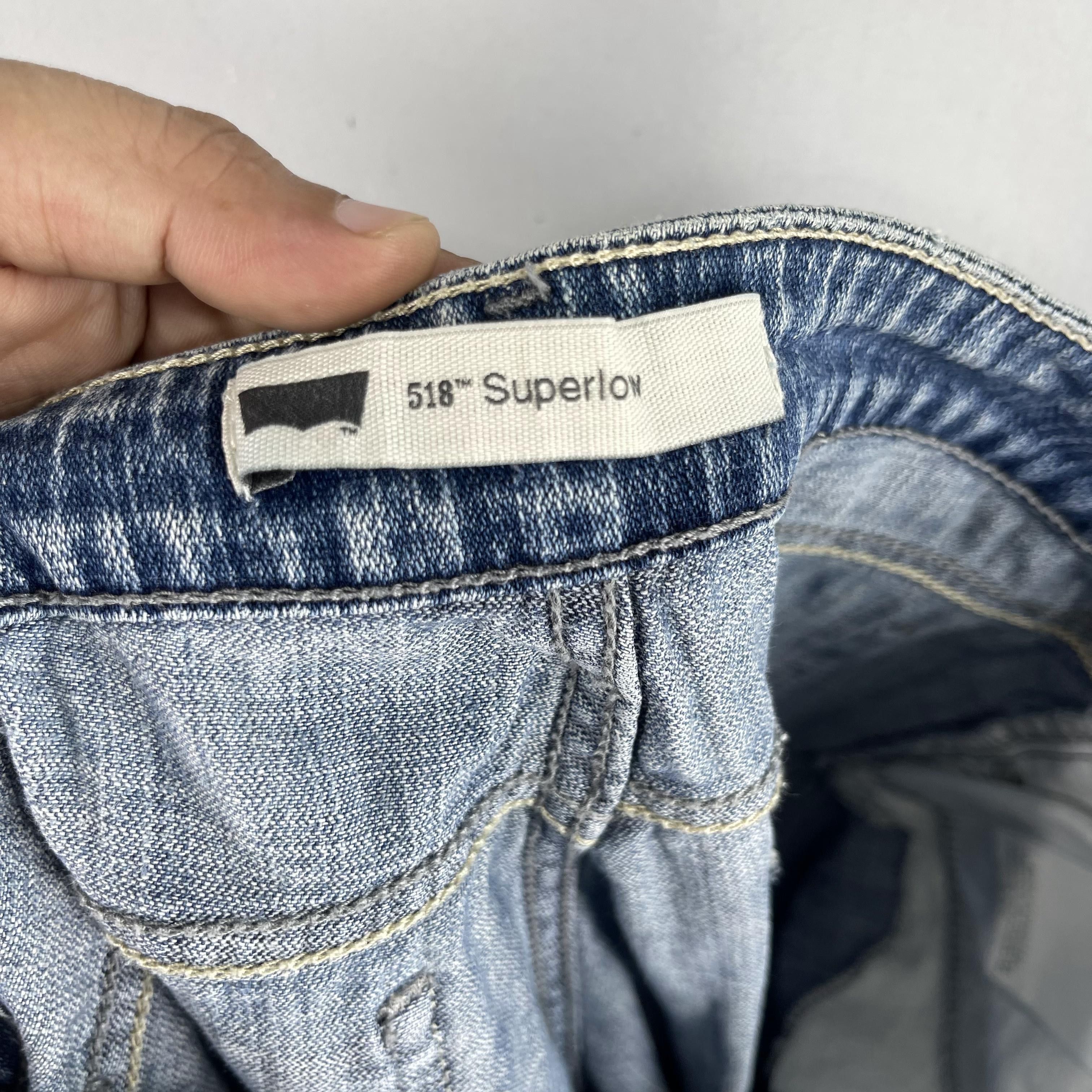 Levi's × Vintage W28 L28 Vintage Distressed Levis 518 Superlow Bootcut Jeans Size 28" / US 6 / IT 42 - 4 Thumbnail