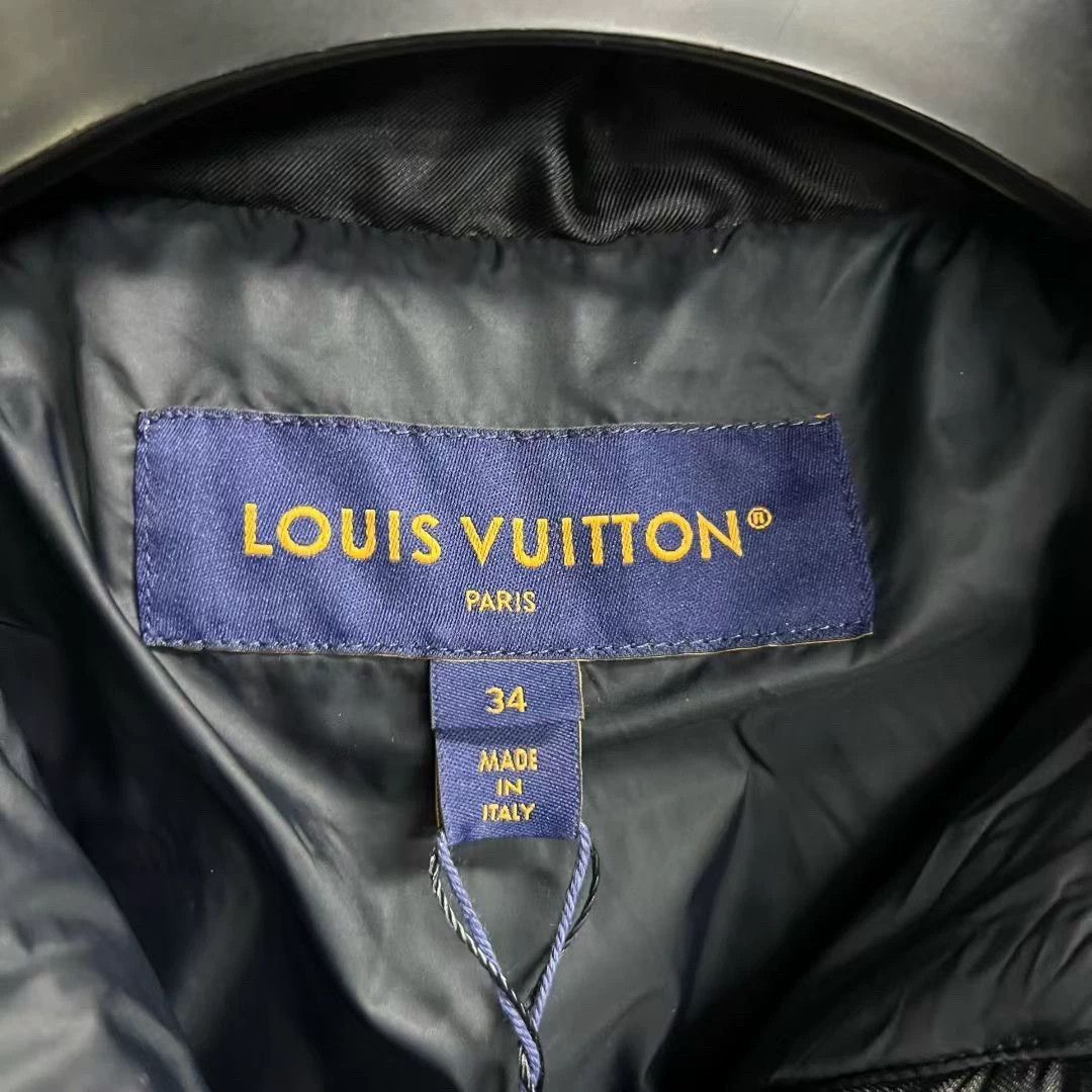 Louis Vuitton louis vuitton black detachable hooded jacket Size US M / EU 48-50 / 2 - 2 Thumbnail