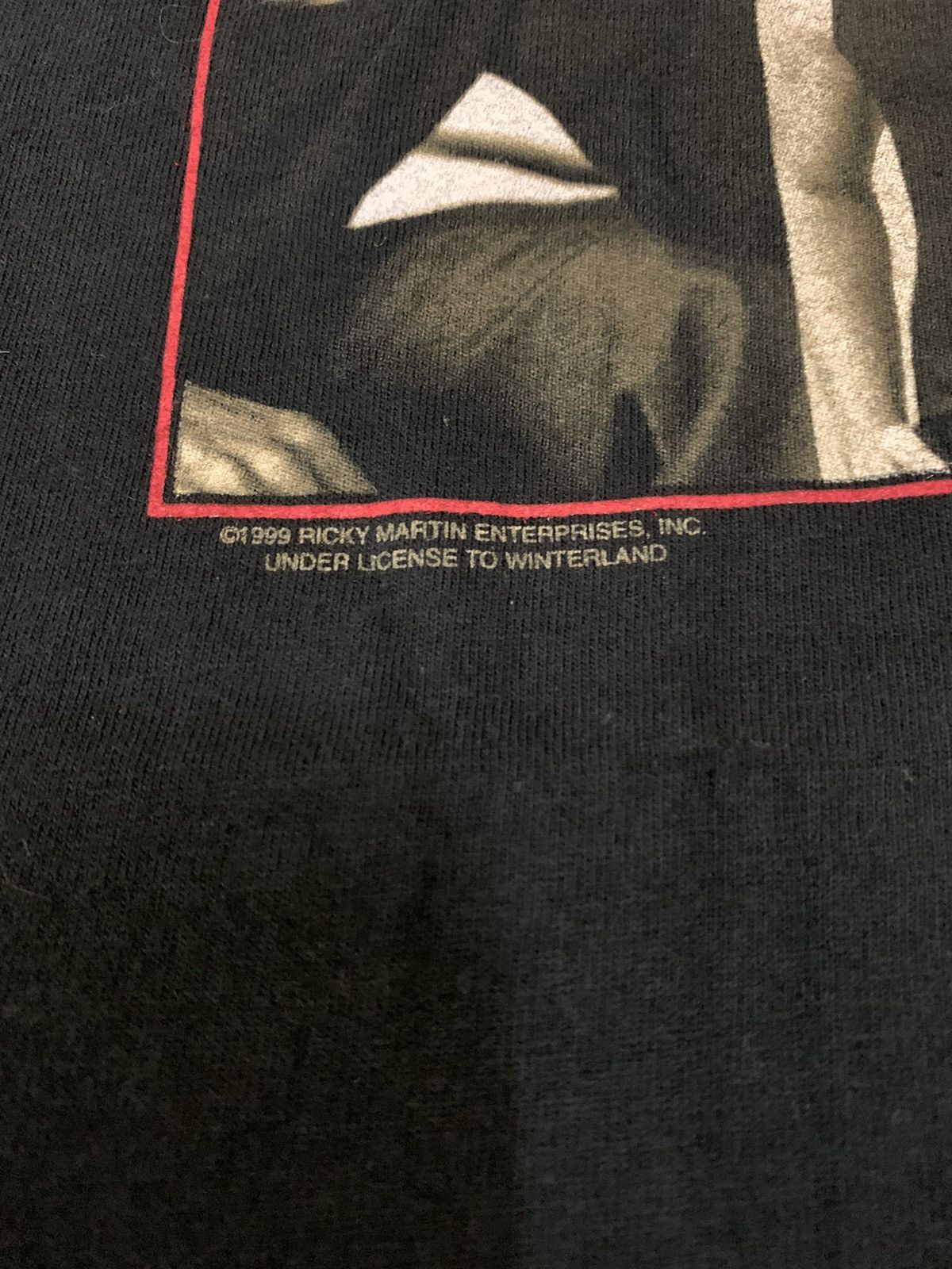 Band Tees Vintage Ricky Martin Livin' La Vida Loca Tour ©️1999 Size US L / EU 52-54 / 3 - 12 Thumbnail