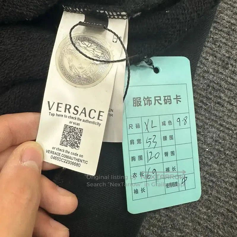 Versace Versace Black Cotton Graphic Long Sleeve Sweatshirt . Size US XL / EU 56 / 4 - 5 Thumbnail