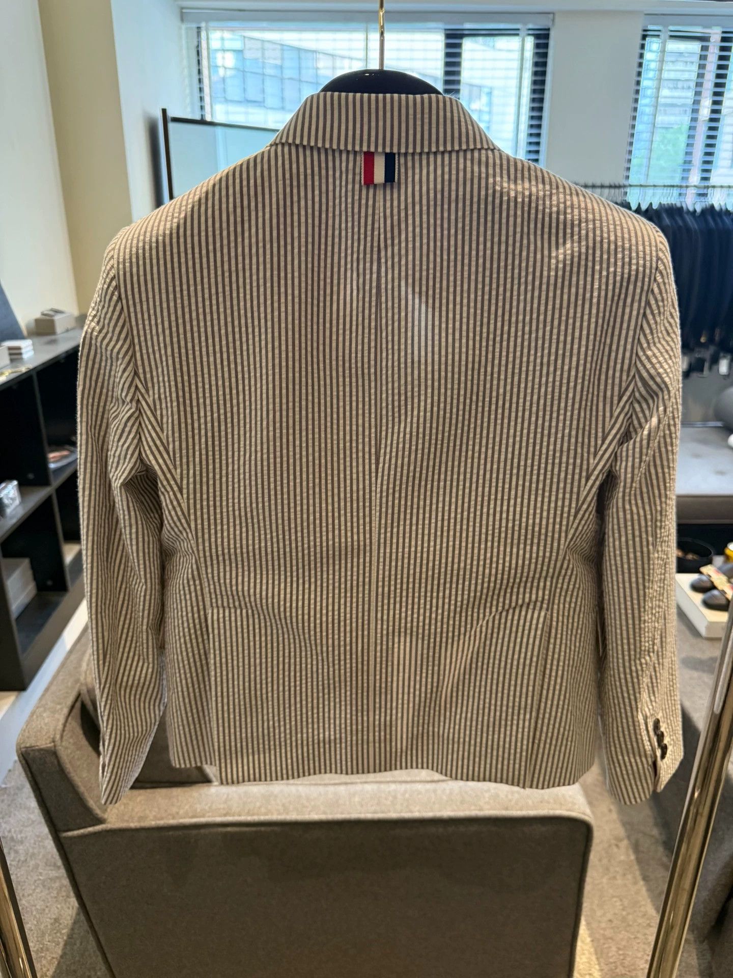 Thom Browne Thom Browne Women's Classic Seersucker Short Blazer Size M / US 6-8 / IT 42-44 - 2 Thumbnail
