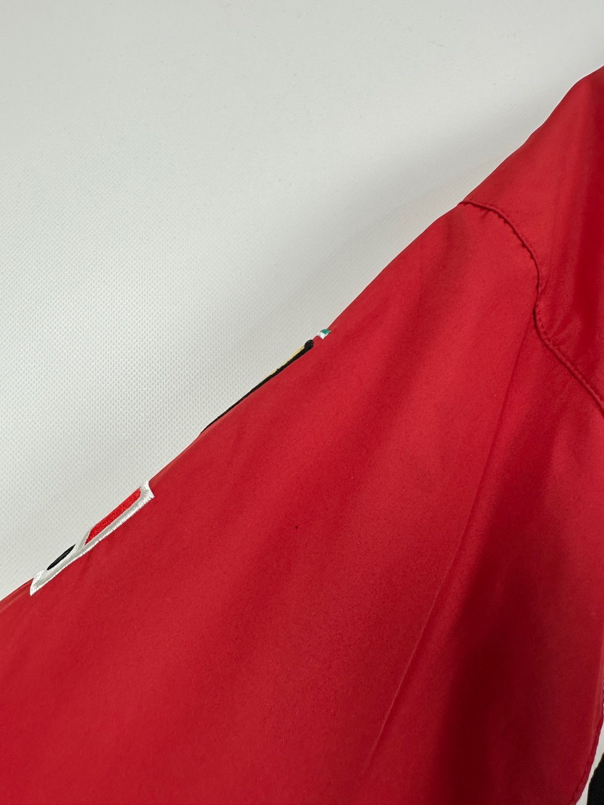 Ferrari Vintage Ferrari Marlboro Vodafone Racing Light Track Jacket Size US XL / EU 56 / 4 - 21 Thumbnail