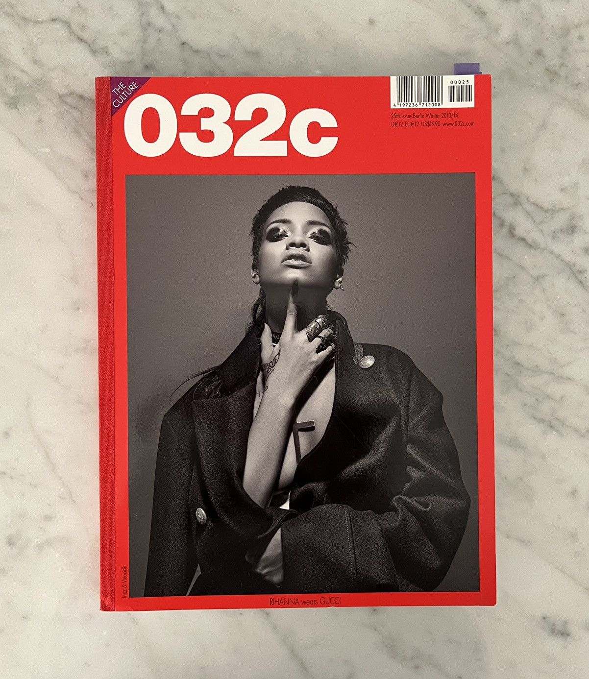 Other RIHANNA 032c MAGAZINE 25th ISSUE BERLIN WINTER 2013/14 Size ONE SIZE - 1 Thumbnail