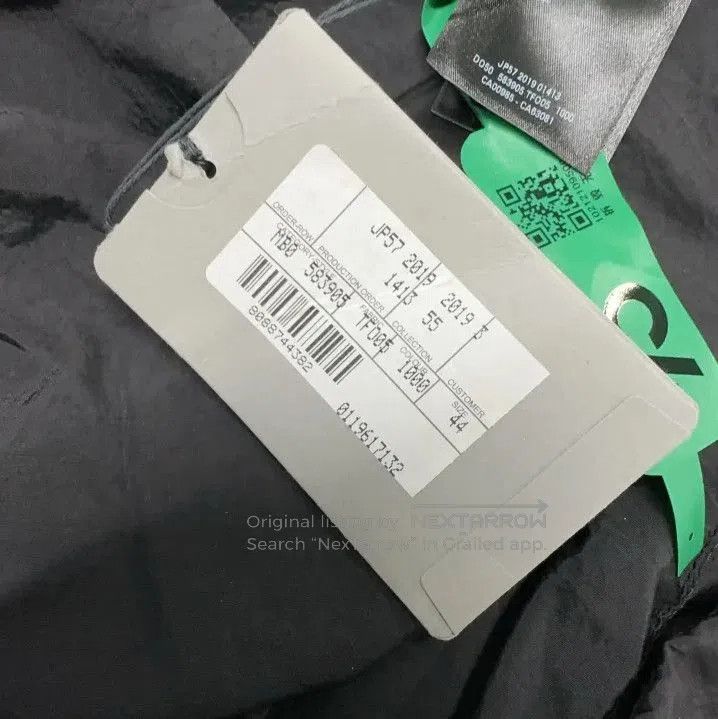 Balenciaga Balenciaga Men's Black Hooded Jacket with Pockets. Size US L / EU 52-54 / 3 - 3 Thumbnail