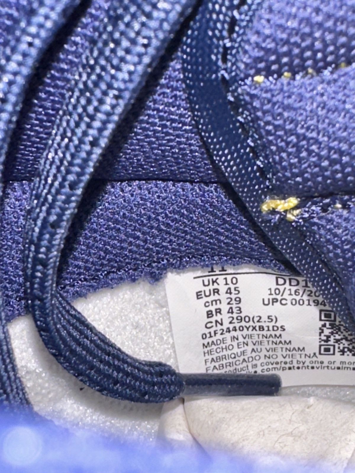 Nike Nike Dunk UofM Colorway Size 11 M - Deadstock Size US 11 / EU 44 - 6 Thumbnail