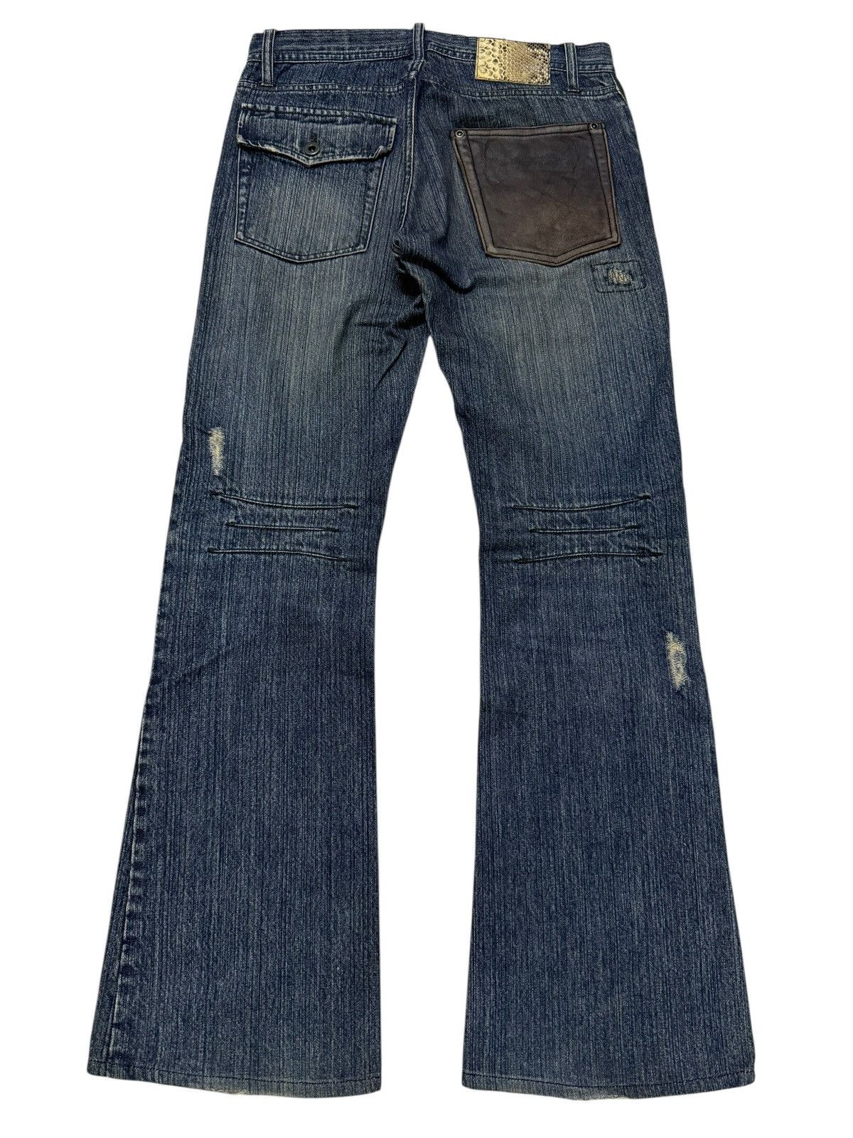 Le Grande Bleu (L.G.B.) Flared Jeans Rupert Difference Distressed Rare Design Denim Size US 30 / EU 46 - 17 Thumbnail