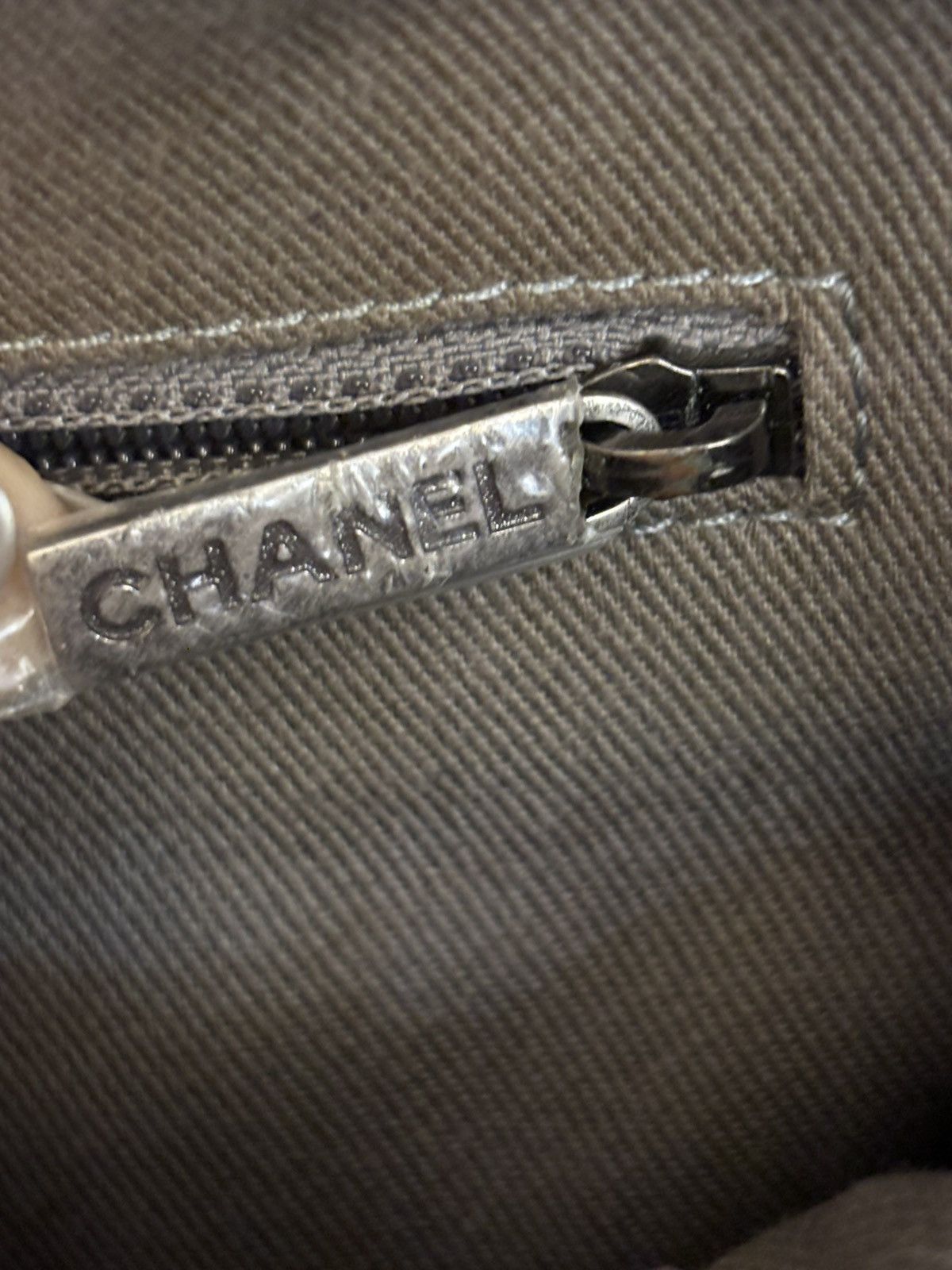 Chanel 2014 Chanel Beige Graffiti Art School Tote Bag Size ONE SIZE - 11 Thumbnail