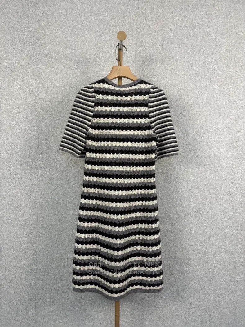Chanel Chanel Cashmere knitted dress Size XS / US 0-2 / IT 36-38 - 2 Thumbnail