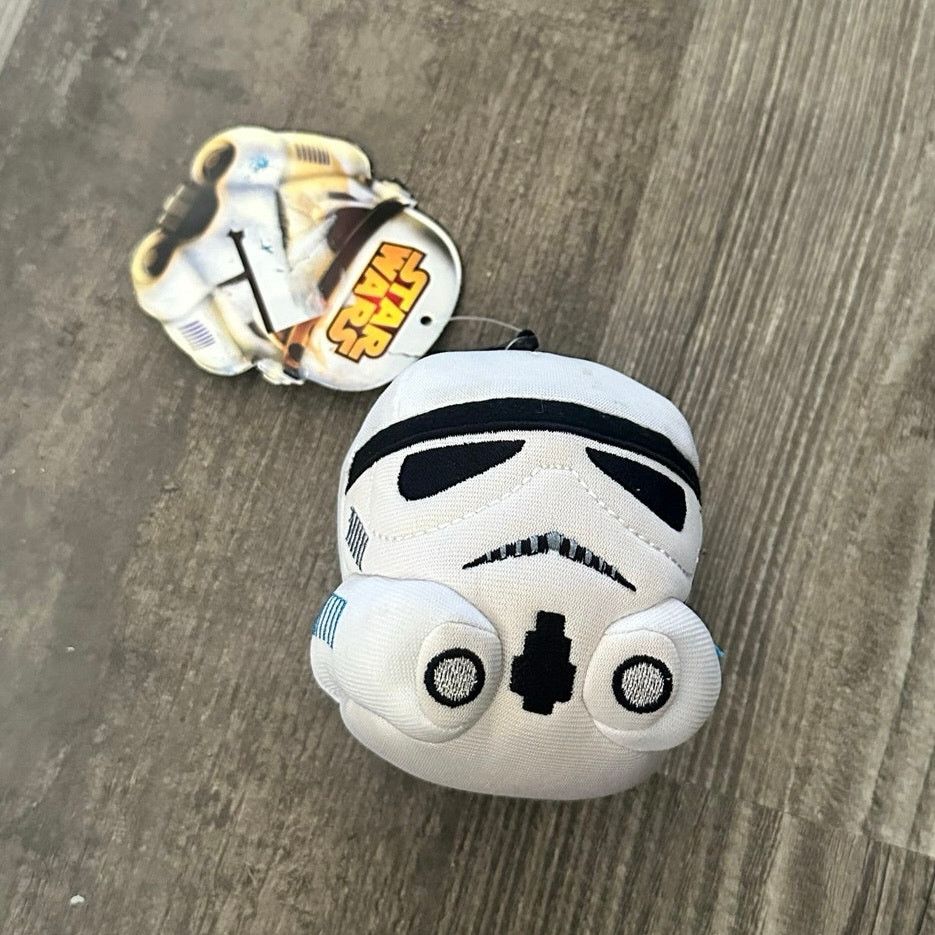 Disney starwars storm trooper white black keychain with zipper Size ONE SIZE - 1 Thumbnail