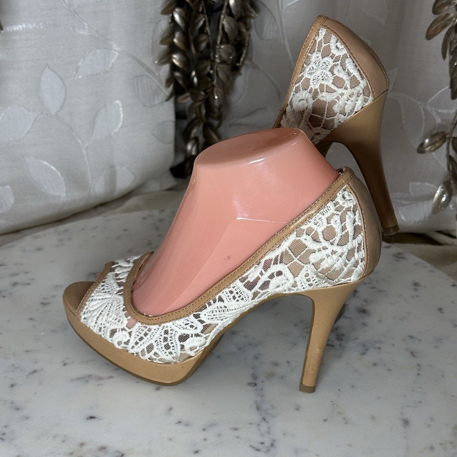 Other Antonio Melani 7.5 Cream Lace Peep-Toe Heels Bridal Boho Size US 7.5 / IT 37.5 - 4 Thumbnail