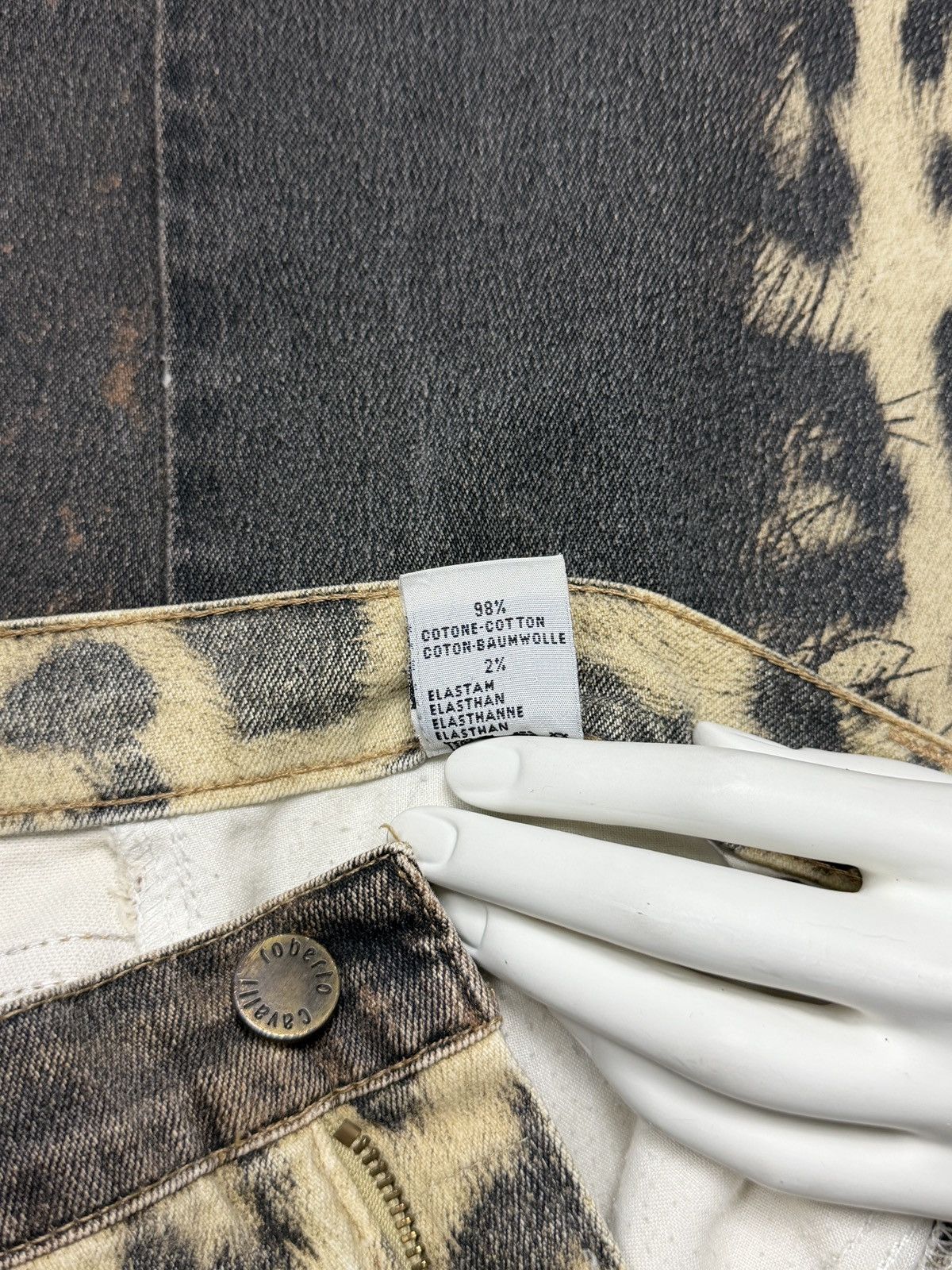 Roberto Cavalli Roberto Cavalli 2000’s Flared Leopard Explosion Denim Jeans Size 28" / US 6 / IT 42 - 13 Thumbnail